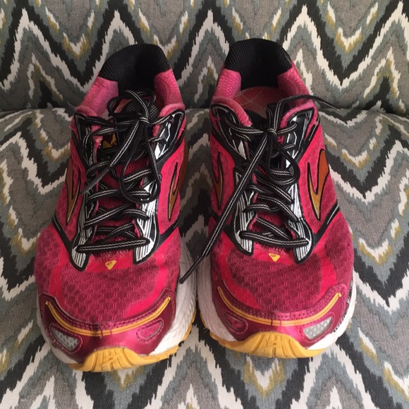 brooks ghost 7 size 9